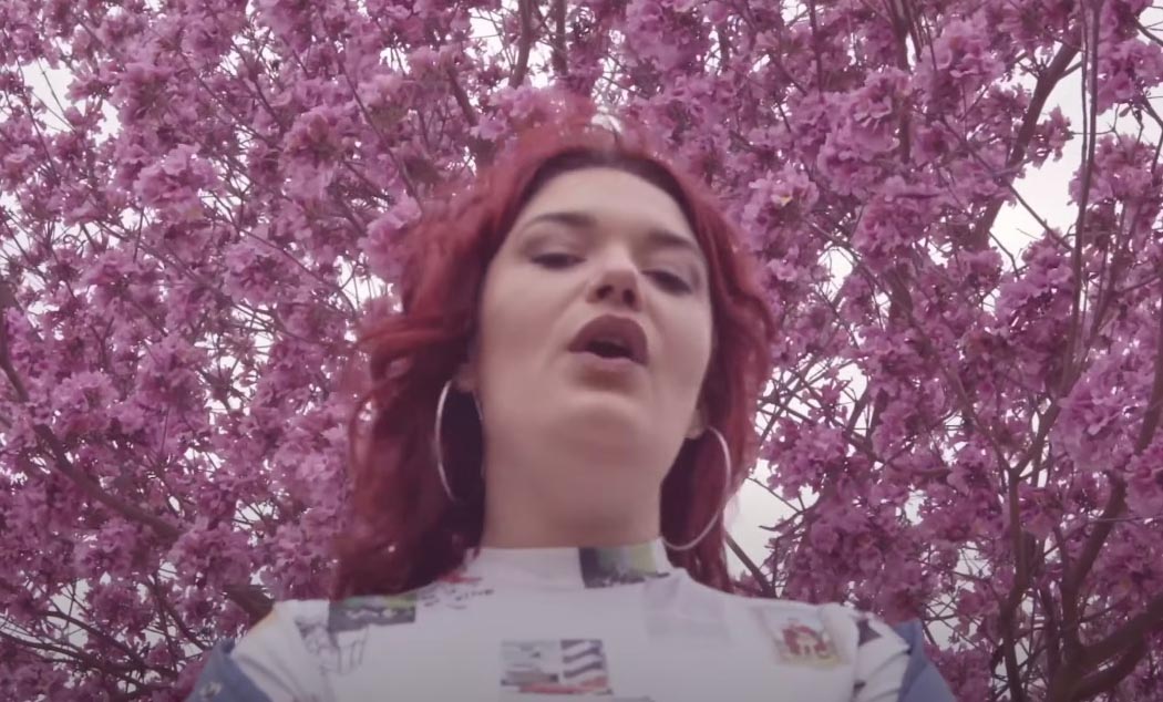 Brunella sale a groovear con su tema adelanto «La flor», grabado en Cocodrilo P&B