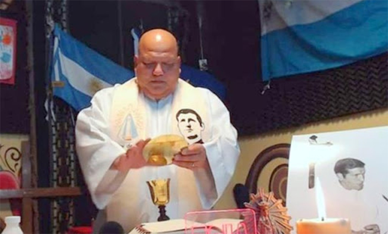 Cafiero y monseñor Ojea homenajearán al cura Bachi a un mes de su fallecimiento