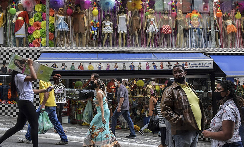 La economía del Brasil cayó 11,7% interanual en el segundo trimestre y entró en recesión