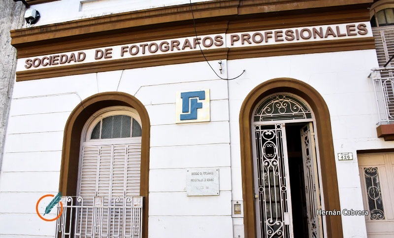 Fotógrafos de Rosario presentaron un documento al gobernador santafesino