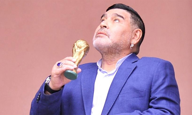 Maradona cumple 60 años y su magia sigue intacta