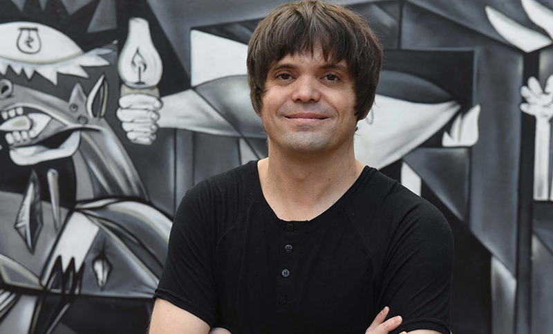 El rosarino Ignacio Arigós presenta su EP con glorias de la ciudad