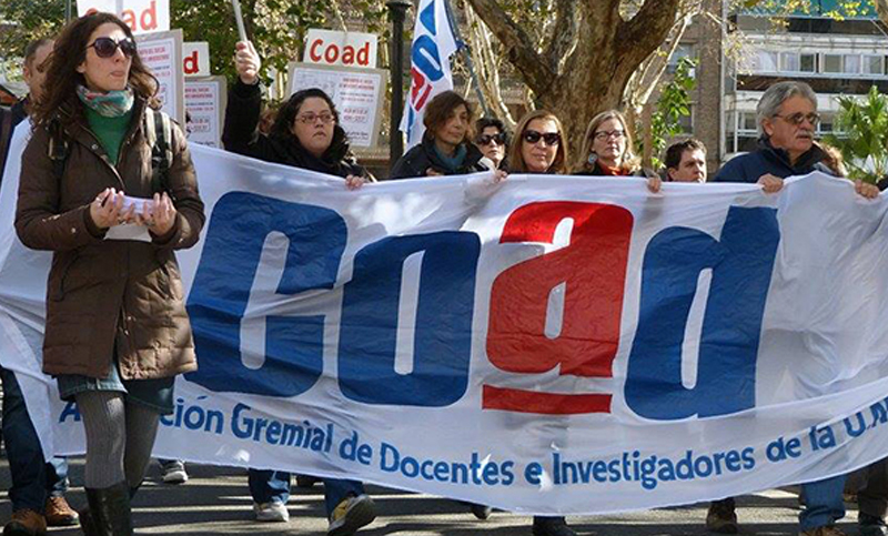 Apagón virtual de docentes universitarios en reclamo de paritarias