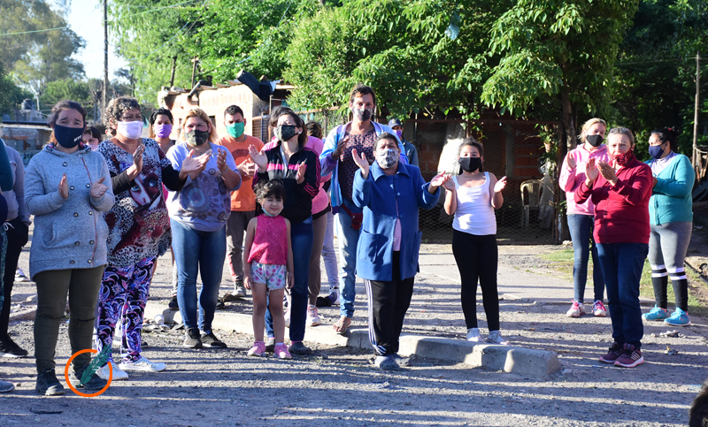 Vecinos de barrio La Cariñosa, firmes contra el intento de desalojo