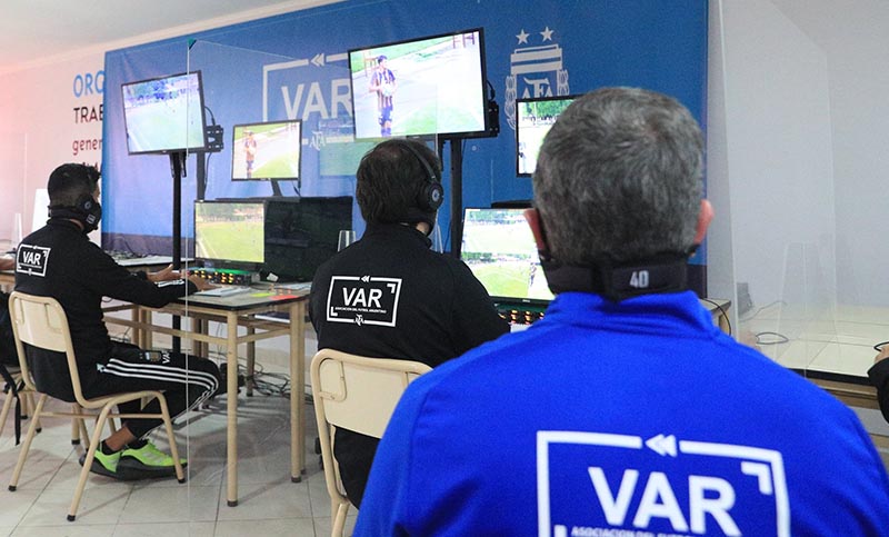 Primeros ensayos con el VAR en el fútbol argentino
