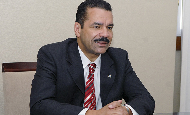 Noble quiere que Interpol le permita declarar como testigo en la causa del memorándum con Irán