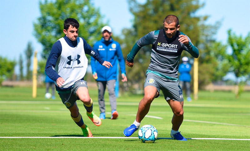 El once canalla para el debut va tomando forma