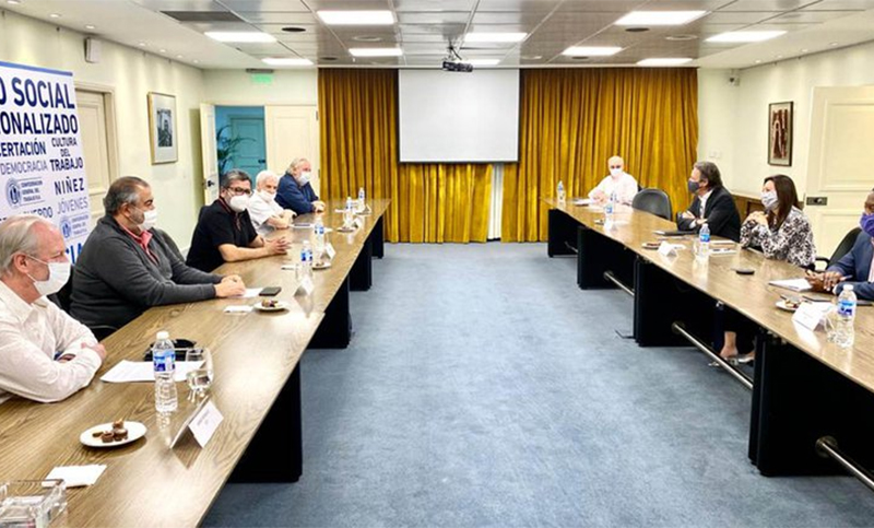 El FMI escuchó la postura de la UIA y la CGT, quienes pidieron «una negociación realista»