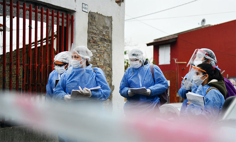 Unas 359 personas murieron y 14.740 fueron diagnosticadas con coronavirus este martes en Argentina
