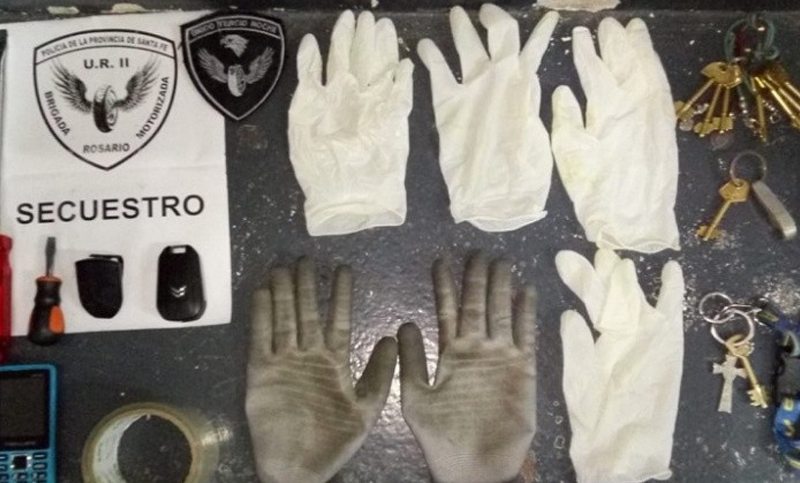 Tres personas fueron detenidas cuando intentaban entrar en una casa para robar