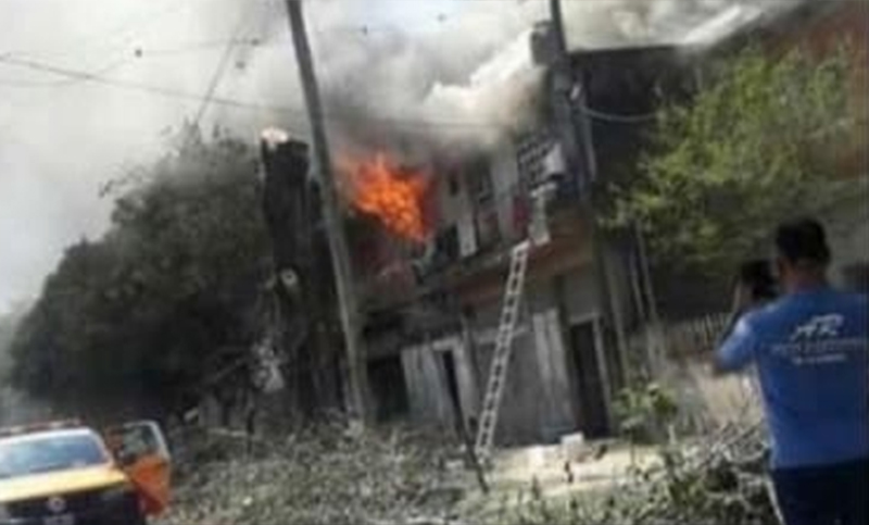Un incendio le destruyó la casa a una familia rosarina y piden colaboración