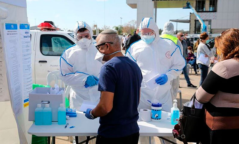 Netanyahu alerta que las restricciones podrían durar un año ante el rebrote de coronavirus en Israel