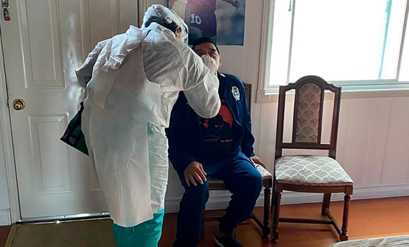 Diego Maradona dio negativo en el hisopado por Covid-19