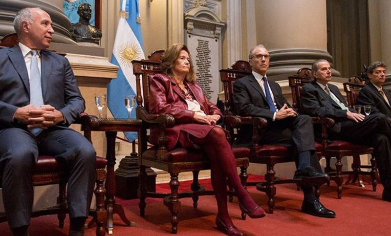 La Corte Suprema busca una salida al caso de los jueces trasladados