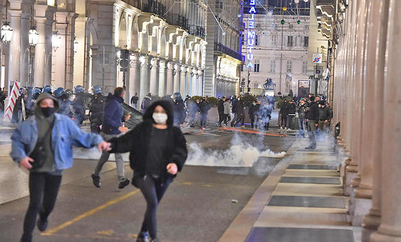 Fuertes disturbios en Milán y Turín por las medidas anticoronavirus del Gobierno italiano