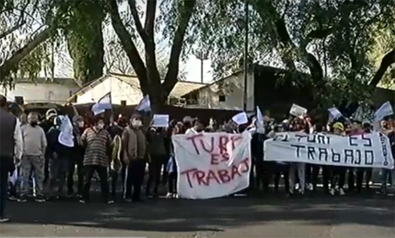 Trabajadores del Turf se sienten «discriminados» y piden volver a correr