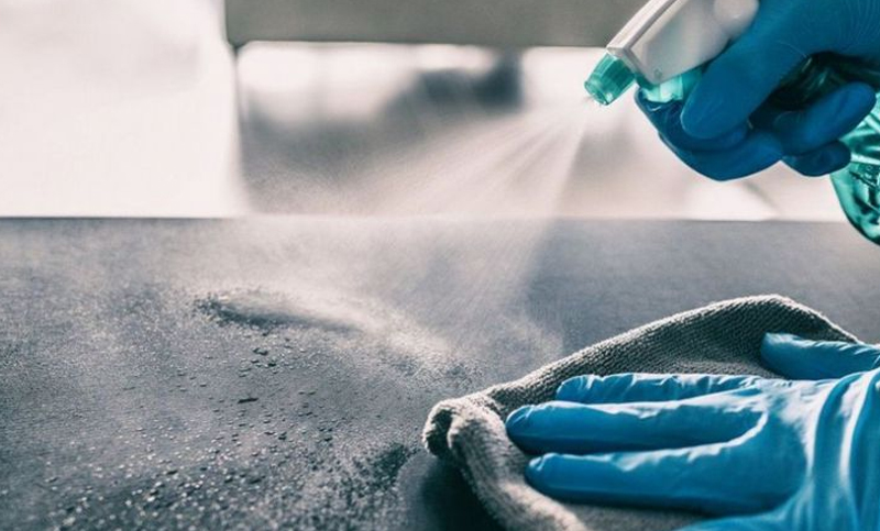 La Anmat prohíbe un desinfectante que afirma que elimina el coronavirus