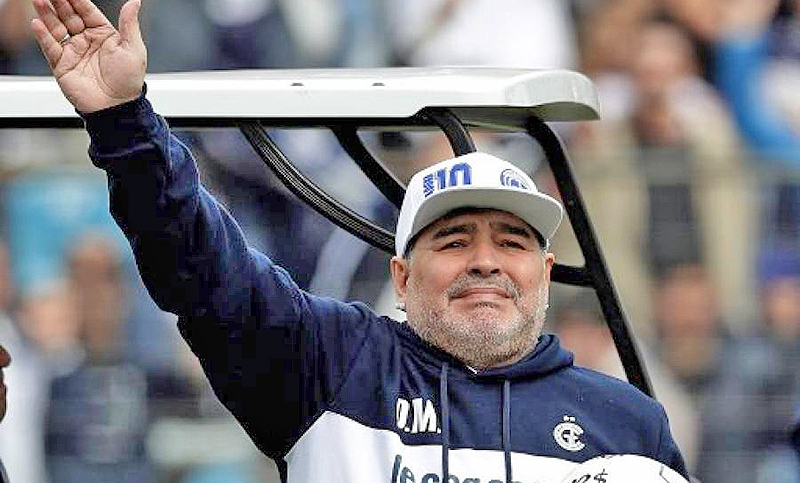 «Maradona sigue evolucionando bien y ya tiene muchas ganas de irse», asegura su médico