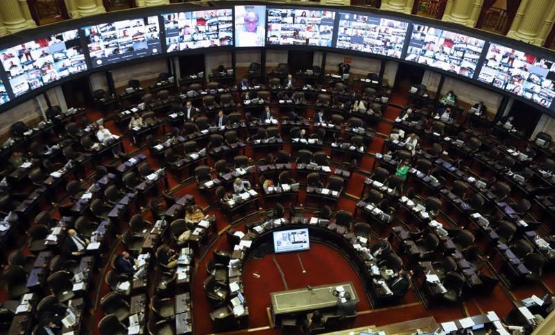 Con el respaldo de 19 diputados de otros bloques, el oficialismo aprobó el Aporte Solidario