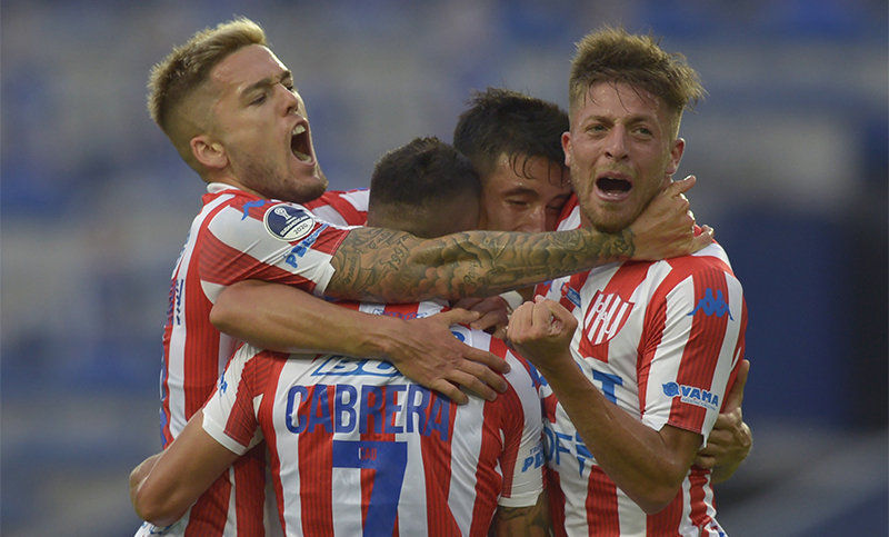 Unión ganó en Ecuador y se trajo la clasificación a los octavos de final