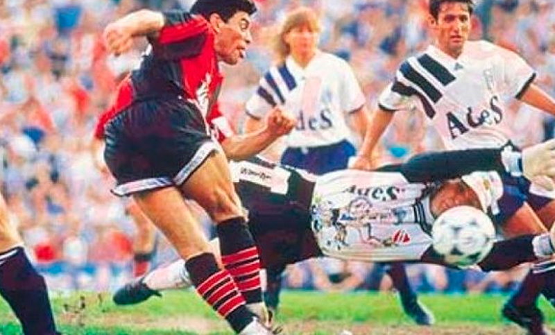 El más grande en Newell’s: el proyecto Maradona y el sueño del 10 de revivir sus mejores años