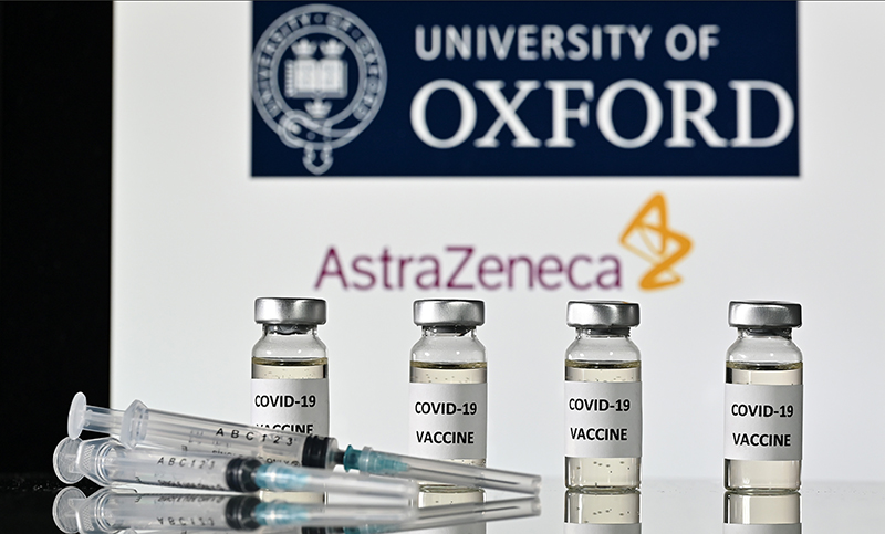 Según AstraZeneca y Oxford su vacuna contra el Covid tiene «una eficacia del 70%»