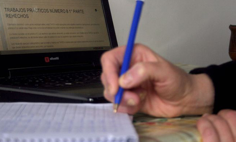 Gremio de la UTN aseguró que profesores no pueden acceder a créditos para comprar equipos