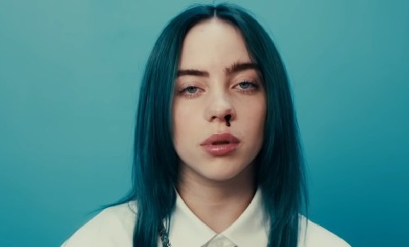 YouTube celebra a Billie Eilish con el primer «video infinito» compuesto de miles de covers