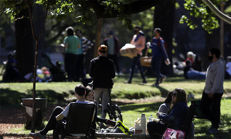 Hubo 213 pacientes fallecidos y 8.037 diagnosticados con Covid en el país