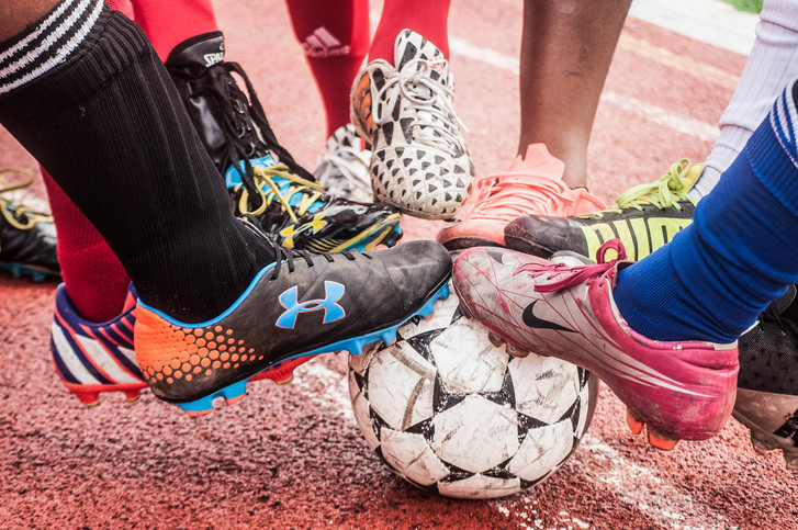 Movida solidaria para conseguir elementos deportivos para una escuelita de fútbol