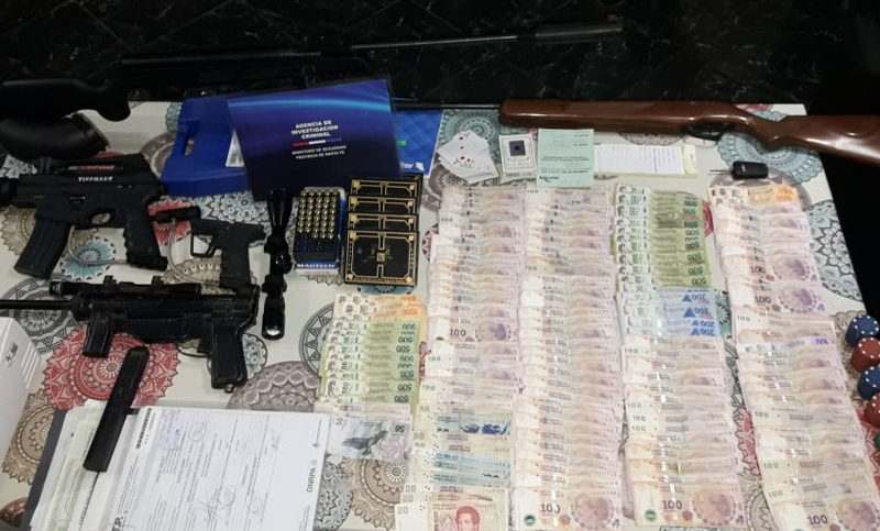 Desbarataron otro casino clandestino y secuestraron varias armas