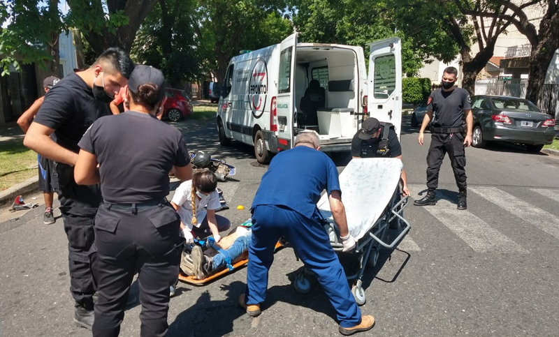 Un presunto ladrón fue atropellado mientras intentaba escapar en su moto