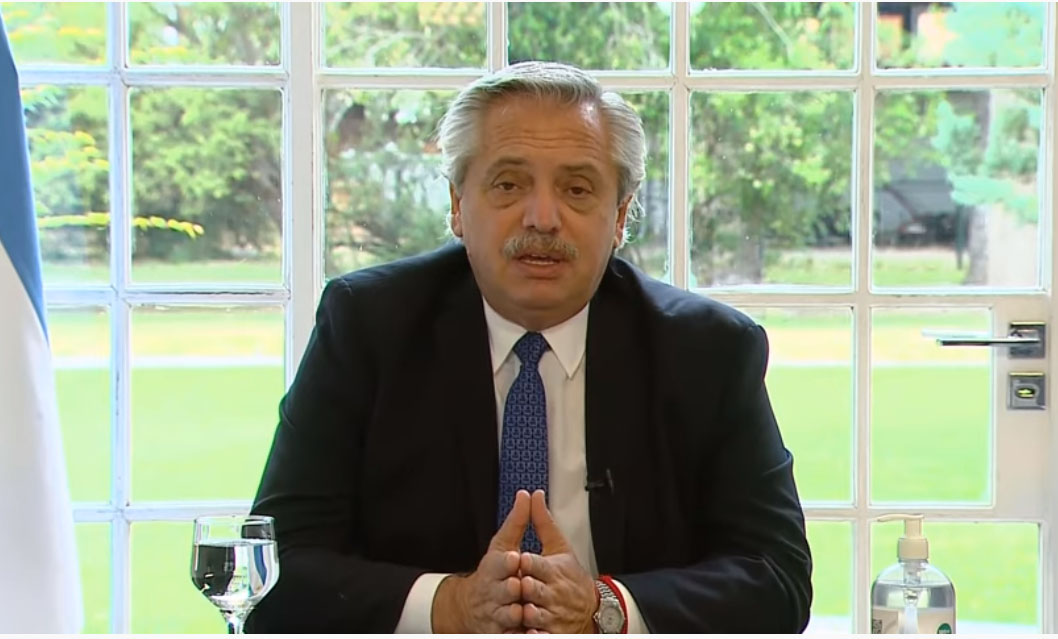 Fernández en el día de la construcción: “Es el motor que va a encender la economía»