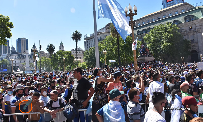 Fila de 30 cuadras para despedir a Maradona: postales únicas del adiós a Diego