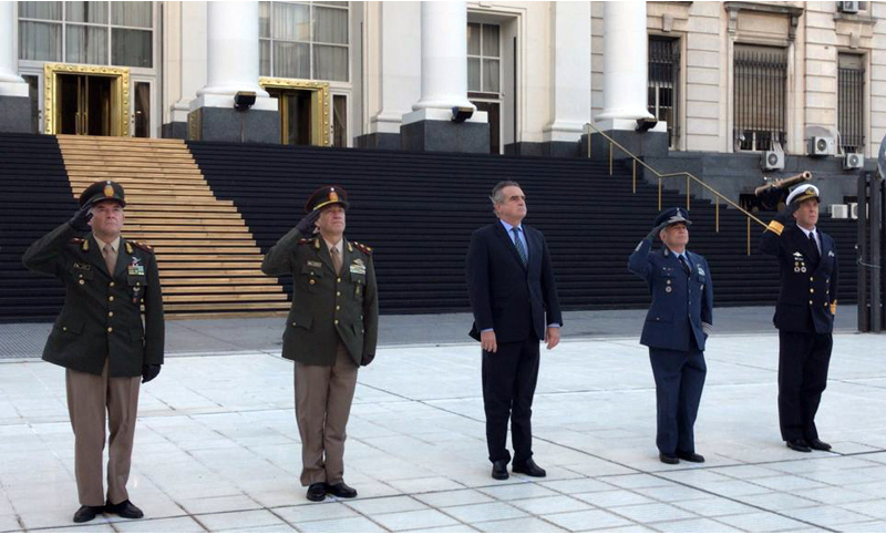La «mesa de enlace» de militares y policías dio marcha atrás: «Debut y despedida»