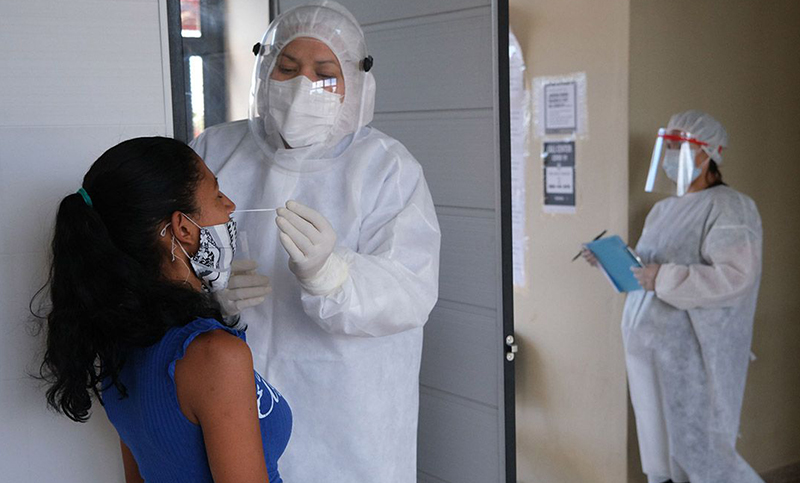 Otras 100 personas murieron y 4.184 fueron diagnosticadas con coronavirus en el país
