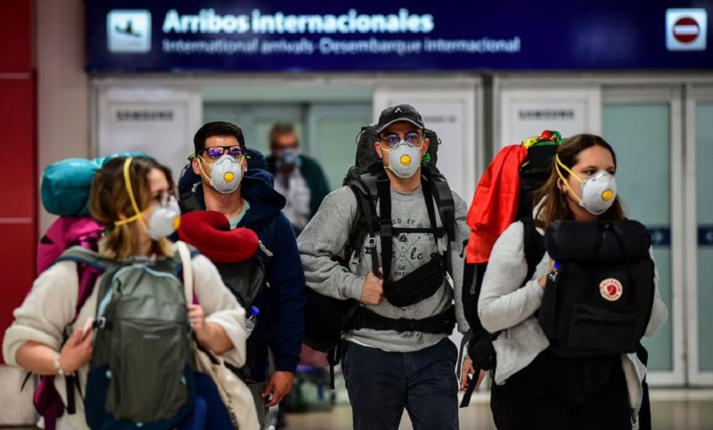 PCR negativo y aislamiento por 7 días: los nuevos requisitos para quienes ingresen a Argentina