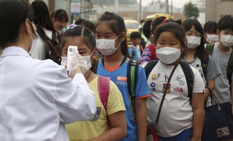 Corea del Sur cierra más escuelas en su punto más crítico de la pandemia