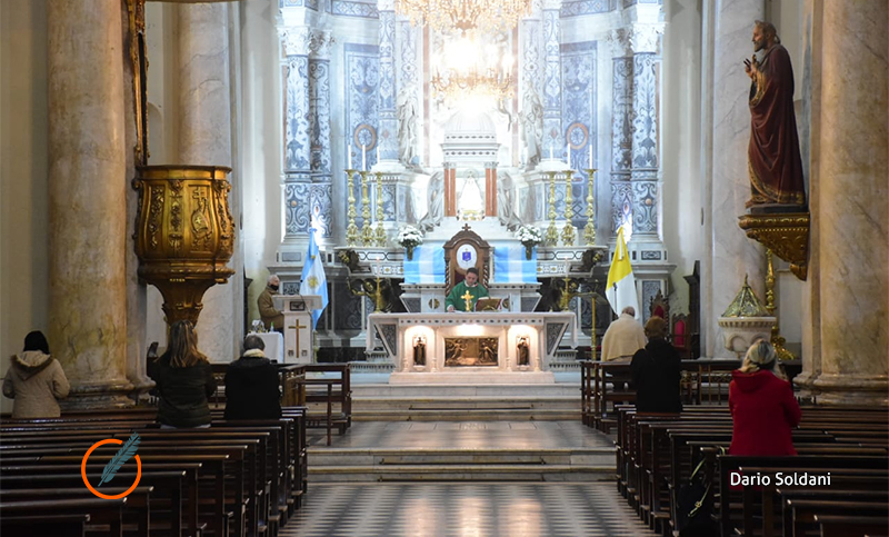Nación autorizó las celebraciones religiosas para más de 30 personas en Santa Fe