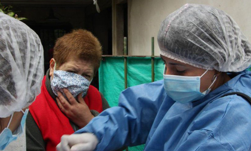 Otras 211 personas murieron y 6.994 fueron reportadas con coronavirus en el país