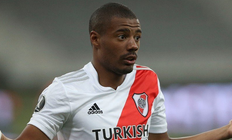 Ordenan la captura del jugador de River Nicolás De La Cruz