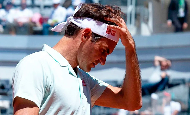 Federer se bajó del Abierto de Australia por una lesión de rodilla