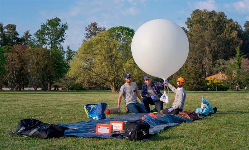 Cómo es el globo meteorológico para fotografiar el eclipse de sol desde la estratósfera