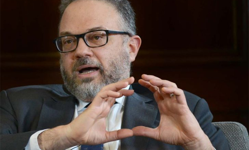 Kulfas adelantó que irán desarticulando «en forma gradual» el esquema de precios máximos