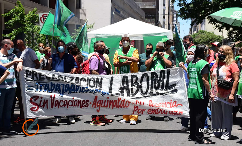 Reclaman efectivización de 300 trabajadores de PAMI