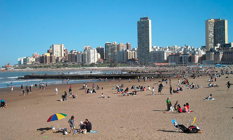 Miles de viajeros llegan a la Costa en primer fin de semana turístico desde el inicio de la pandemia