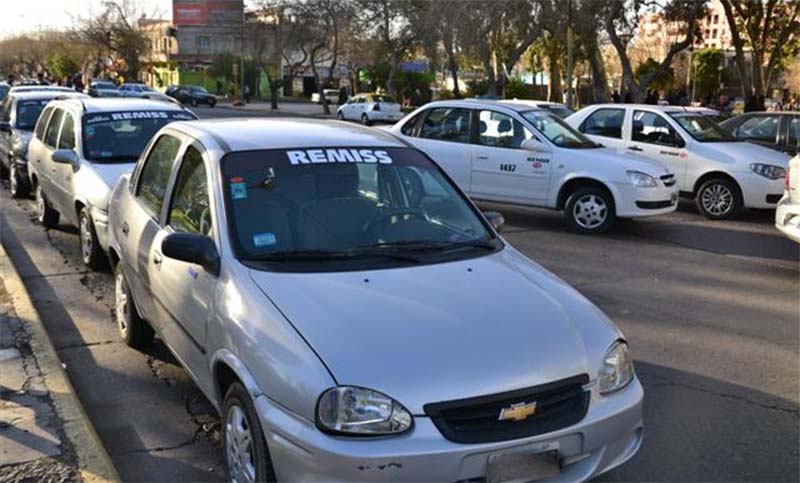 Impulsan una aplicación municipal para remises