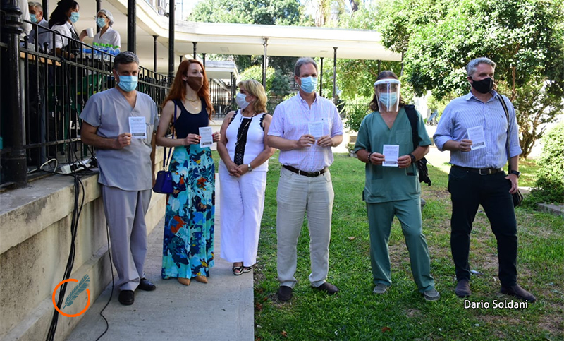Comenzó la vacunación contra el Covid-19 en Santa Fe y el resto del país