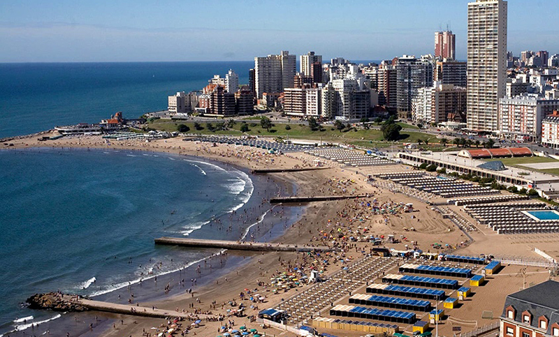 El Gobierno bonaerense publicó el protocolo para vacacionar en la costa