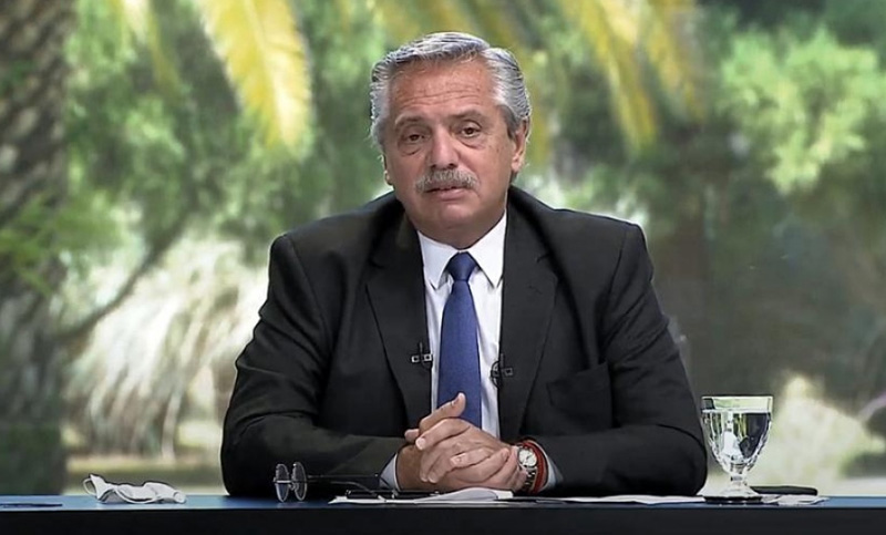 En el segundo día de su visita a Chile, Fernández se reúne con el ex presidente Lagos y empresarios